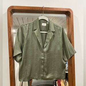 Aritzia Wilfred Beso Satin Shirt